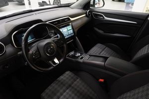 MG ZS EV bild 2