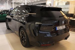 BMW iX bild 7