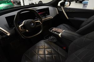 BMW iX bild 2