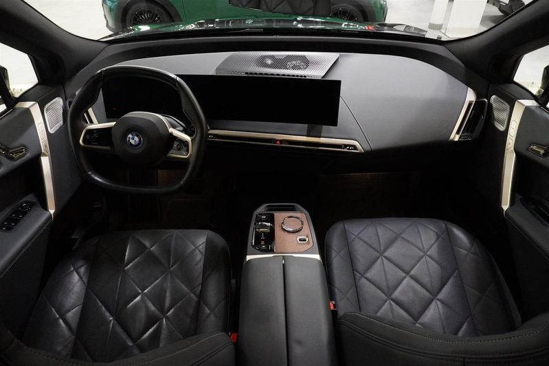 BMW iX bild 9
