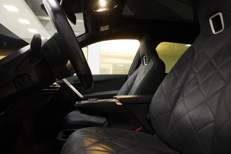 BMW iX bild 11