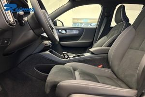Volvo EX40 bild 8