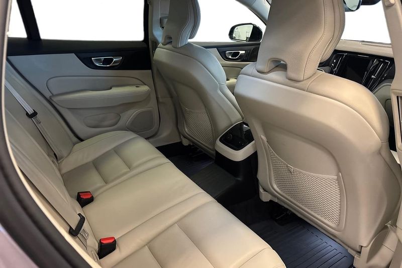 Volvo V60 bild 9