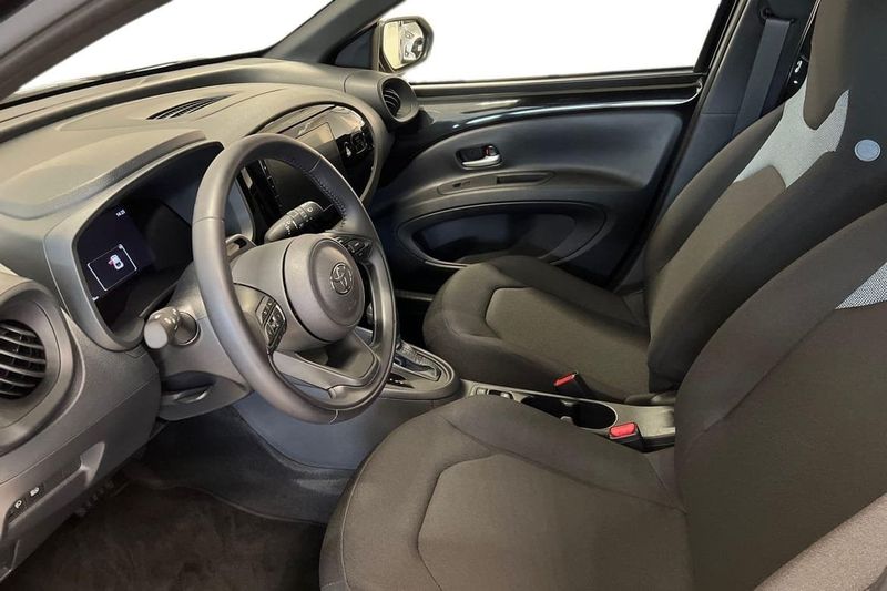 Toyota Aygo X bild 12