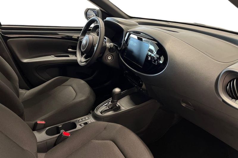 Toyota Aygo X bild 6