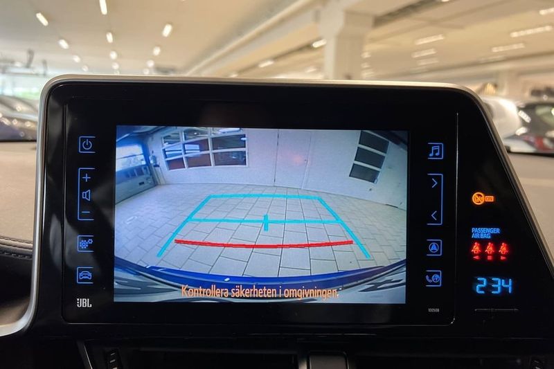 Toyota C-HR bild 13