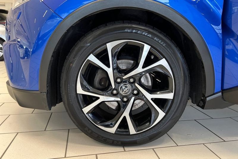 Toyota C-HR bild 15