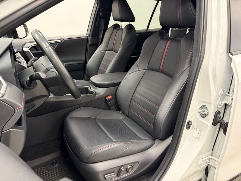 Toyota RAV4 bild 8
