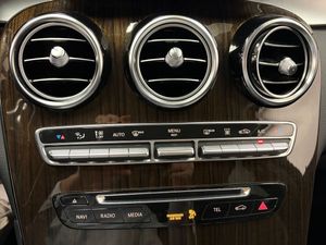 Mercedes GLC220 bild 15