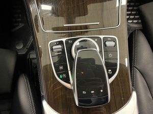 Mercedes GLC220 bild 17