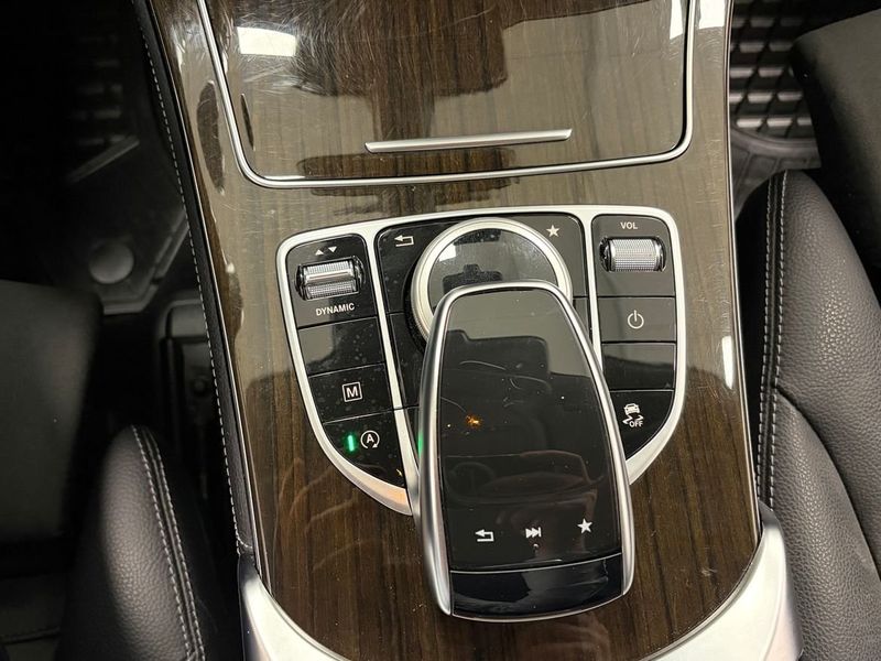 Mercedes GLC220 bild 17