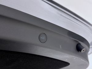 Tesla Model Y bild 17