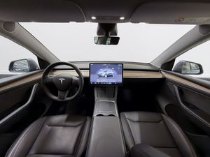 Tesla Model Y bild 11