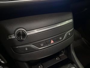 Peugeot 308 SW bild 12
