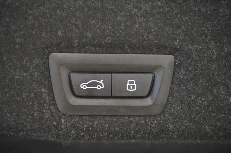 BMW i5 bild 9