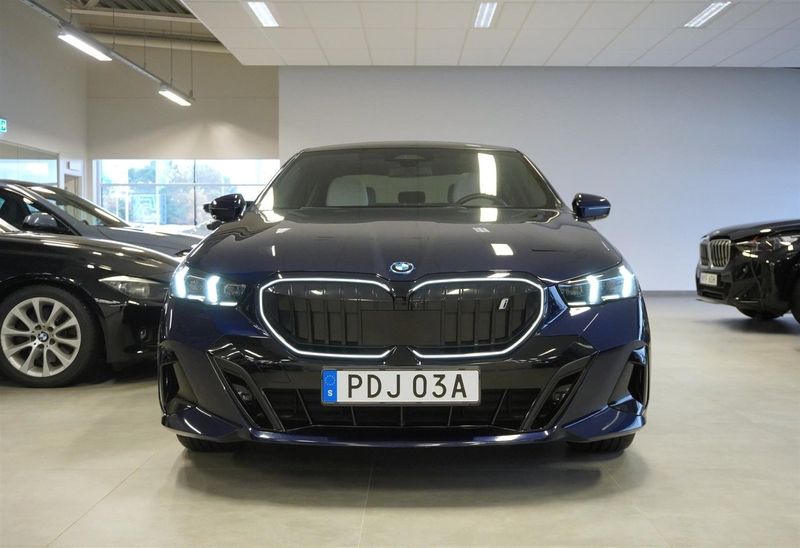 BMW i5 bild 2