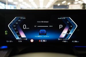BMW i5 bild 17