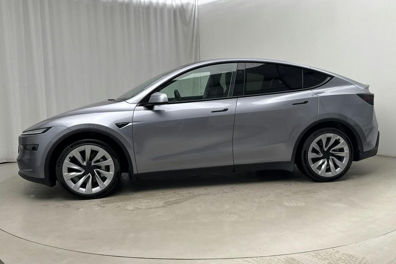 Tesla Model Y bild 2