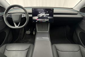 Tesla Model Y bild 6