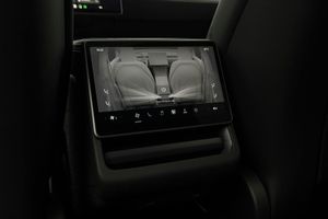 Tesla Model Y bild 17