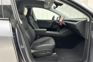 Tesla Model Y bild 7