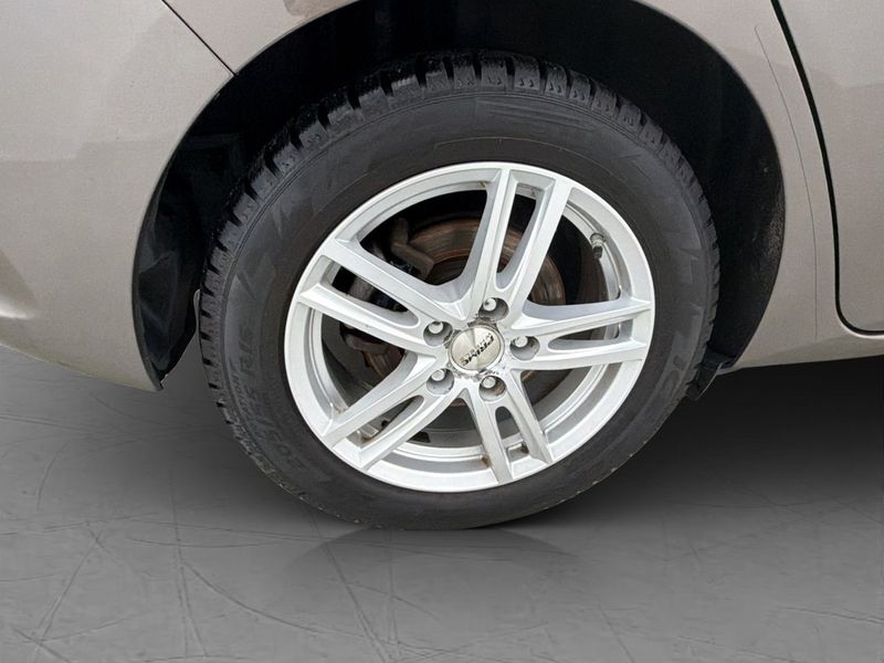 Toyota Auris bild 31