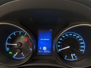 Toyota Auris bild 17
