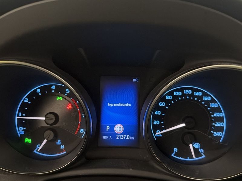 Toyota Auris bild 17