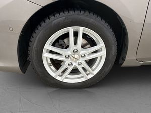 Toyota Auris bild 29