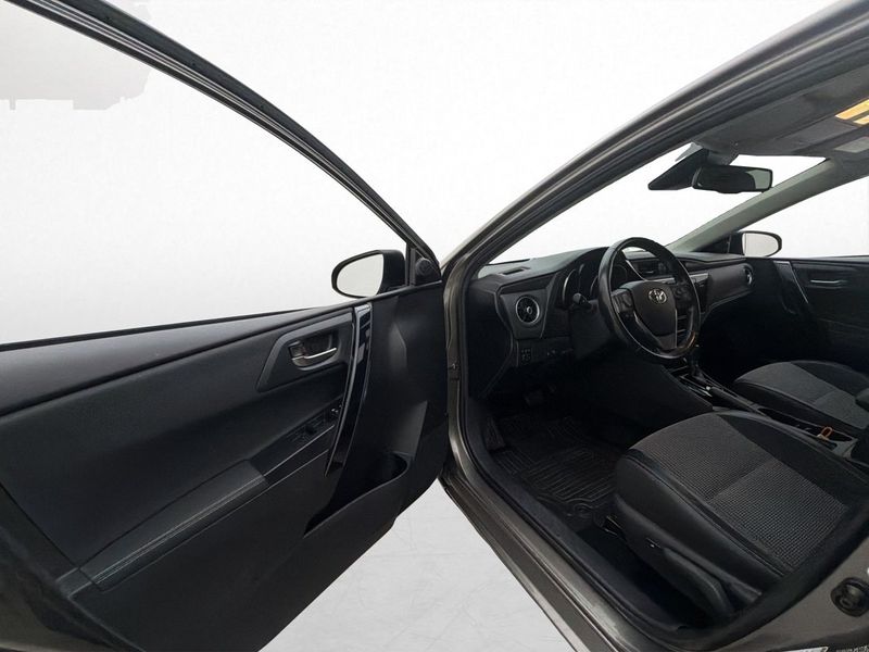 Toyota Auris bild 15