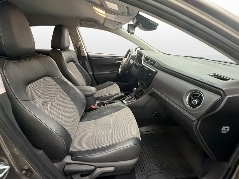 Toyota Auris bild 10