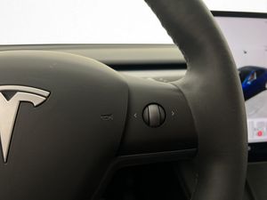 Tesla Model Y bild 20