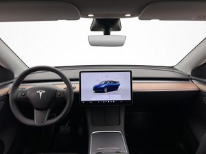 Tesla Model Y bild 14