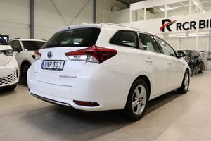 Toyota Auris bild 5