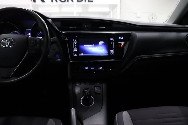Toyota Auris bild 13