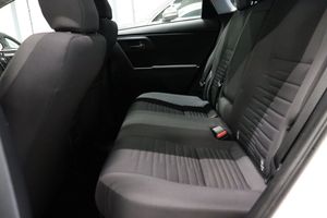 Toyota Auris bild 9