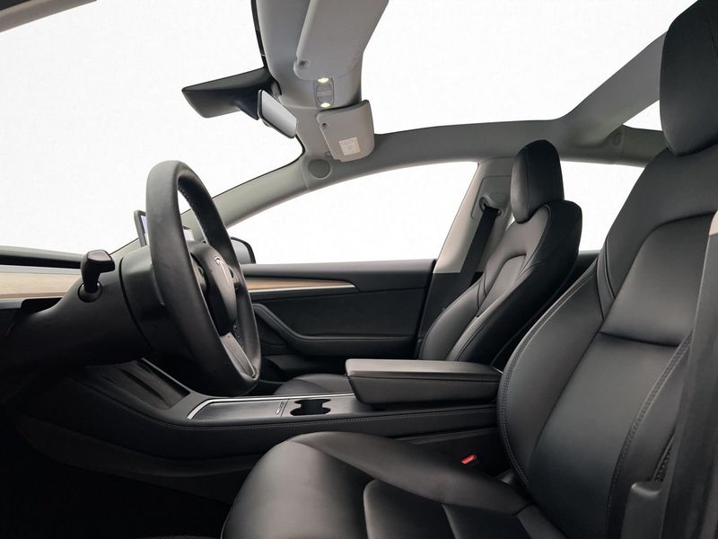 Tesla Model 3 bild 10