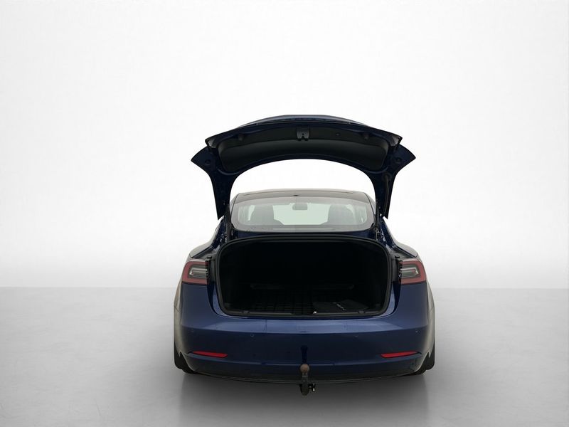 Tesla Model 3 bild 28