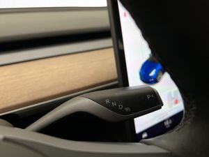 Tesla Model 3 bild 30
