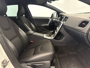 Volvo V60 bild 6
