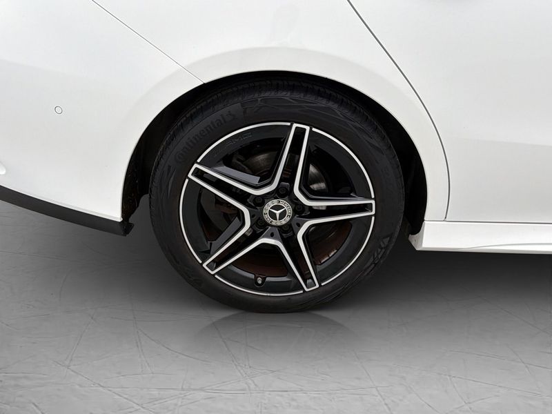 Mercedes CLA180 bild 27