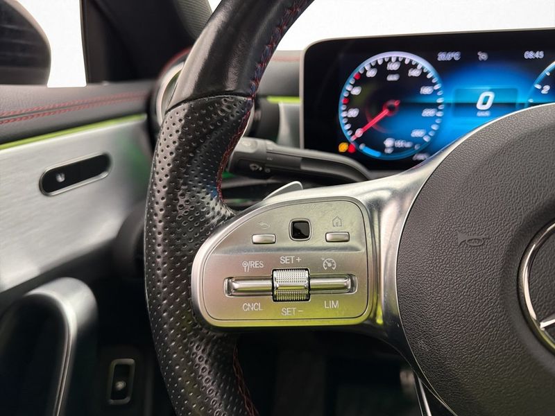 Mercedes CLA180 bild 13