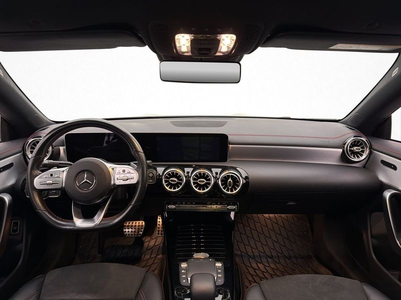Mercedes CLA180 bild 22