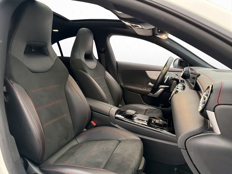 Mercedes CLA180 bild 23