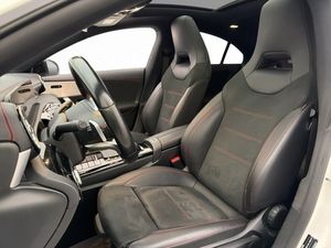 Mercedes CLA180 bild 10