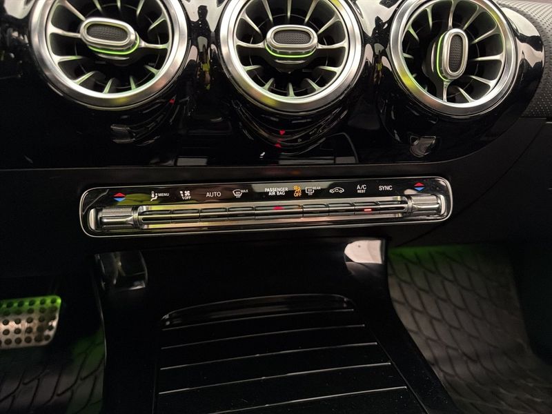 Mercedes CLA180 bild 20