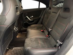 Mercedes CLA180 bild 25