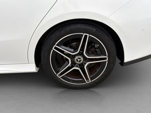 Mercedes CLA180 bild 30
