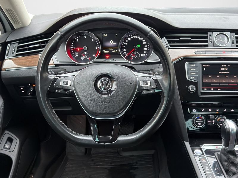 Volkswagen Passat bild 9