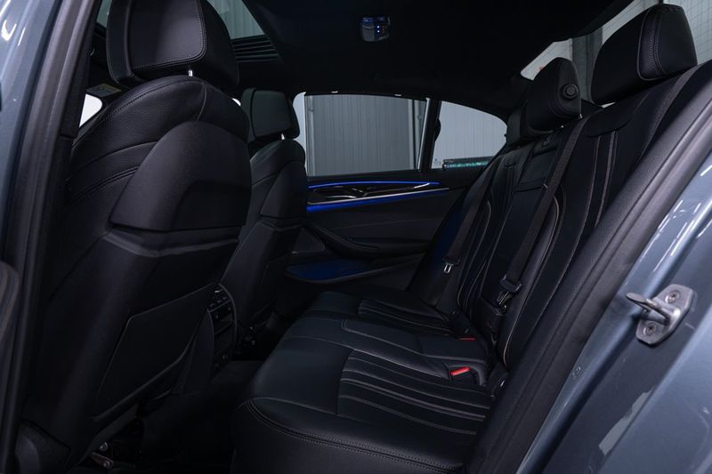BMW 530 bild 15